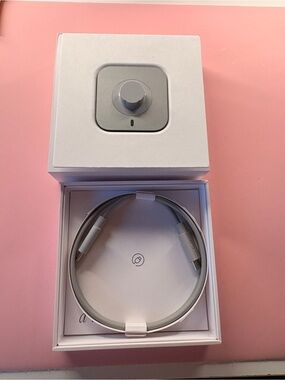Oura ring Charging Dock